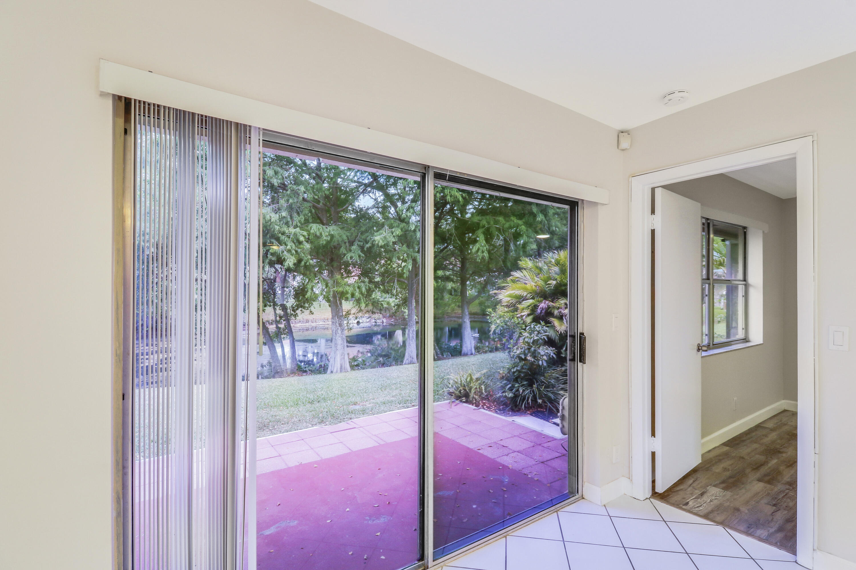 6252 Walk Circle Boca Raton, FL 33433 - Photo 31 of 41 Lakefront