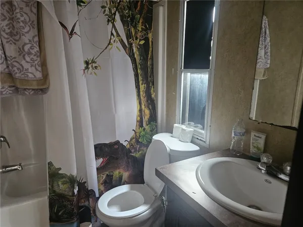 $128,500 | 421 Walton Street, Pettus, TX 78146