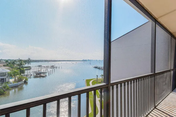 $3,750 | 11370 12 Oaks Way, Unit 614, North Palm Beach, FL 33408