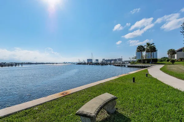 $3,750 | 11370 12 Oaks Way, Unit 614, North Palm Beach, FL 33408