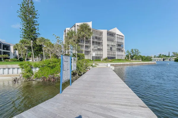 $3,750 | 11370 12 Oaks Way, Unit 614, North Palm Beach, FL 33408