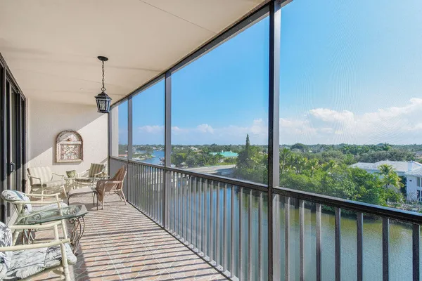 $3,750 | 11370 12 Oaks Way, Unit 614, North Palm Beach, FL 33408