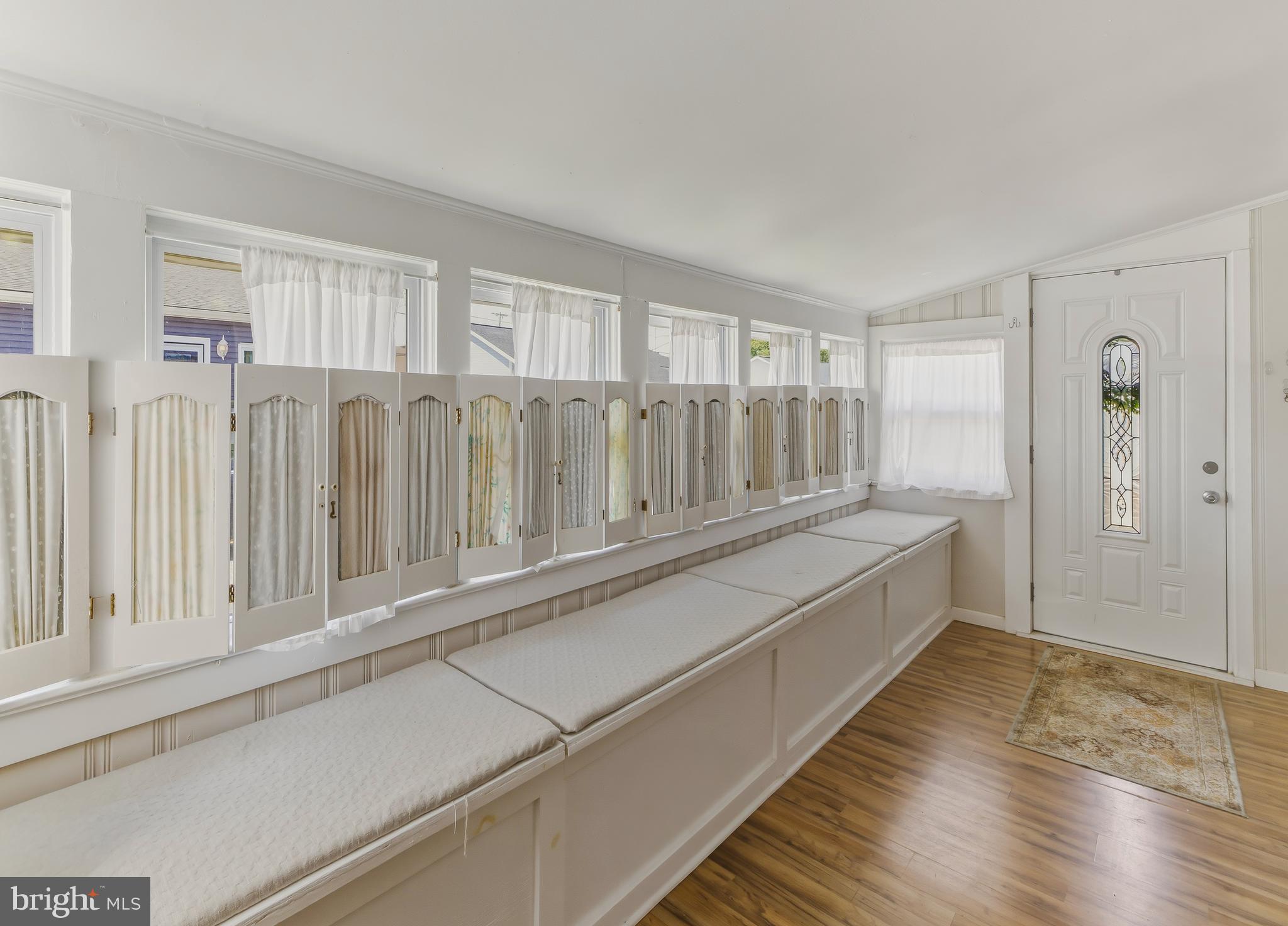 337 Jackson Avenue Carneys Point, NJ 08069 - Photo 5 of 17