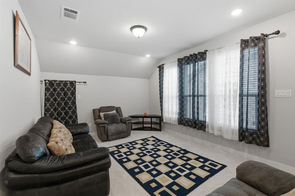 3403 Scotsman Road Sachse, TX 75048 - Photo 19 of 36