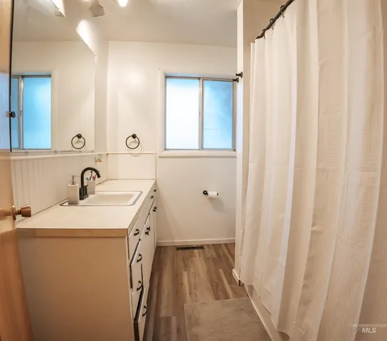 $299,999 | 713 8th Avenue North, Buhl, ID 83316