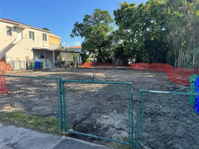 $750,000 | Coral Gate, Miami, FL 33145
