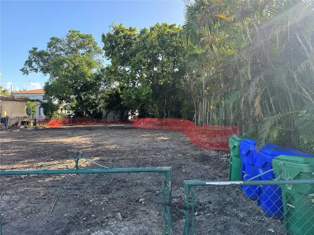$750,000 | Coral Gate, Miami, FL 33145