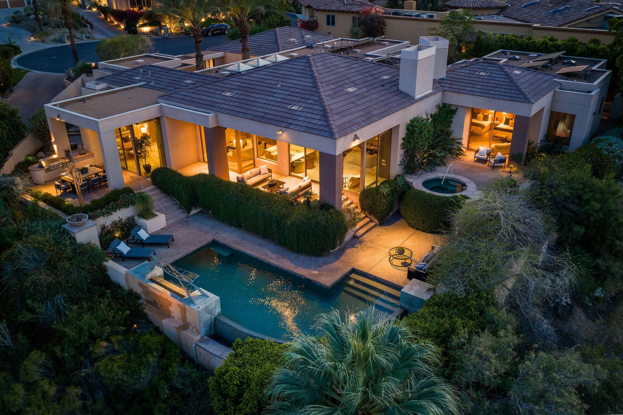 29 Grande View Court Rancho Mirage, CA 92270 - Photo 2 of 55 Exterior