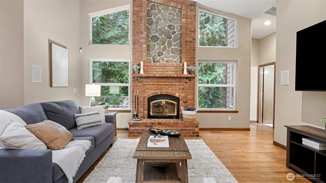 $1,200,000 | 12816 322nd Avenue Northeast, Duvall, WA 98019