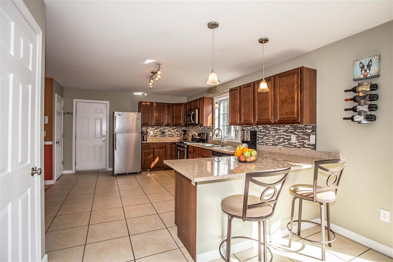 15 Rae Brook Road Hooksett, NH 03106 - Photo 8 of 36