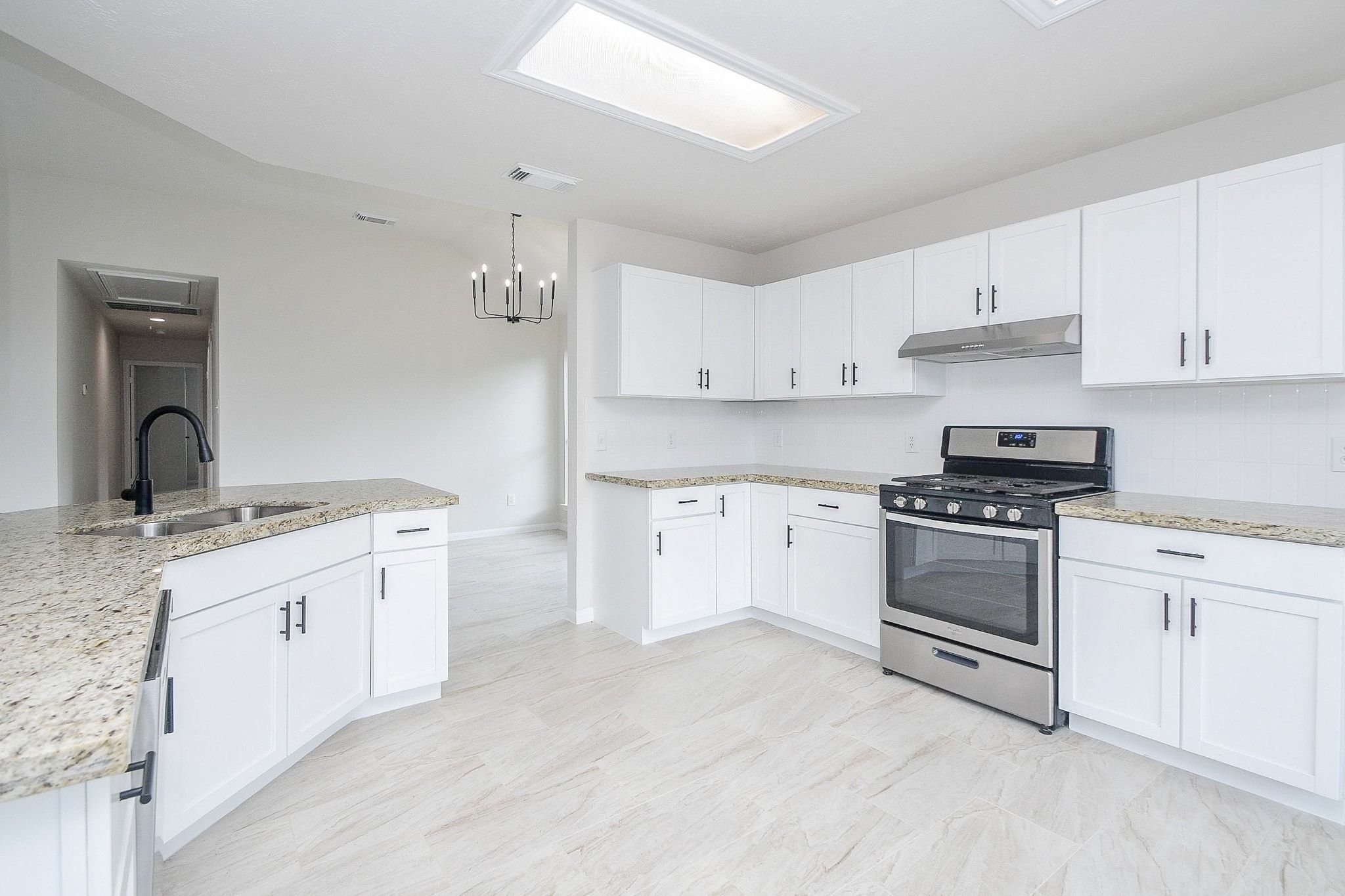 1422 Township Court Rosenberg, TX 77471 - Photo 16 of 32