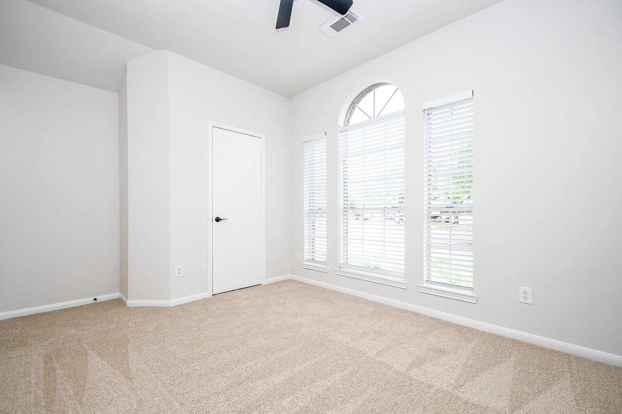 1422 Township Court Rosenberg, TX 77471 - Photo 23 of 32