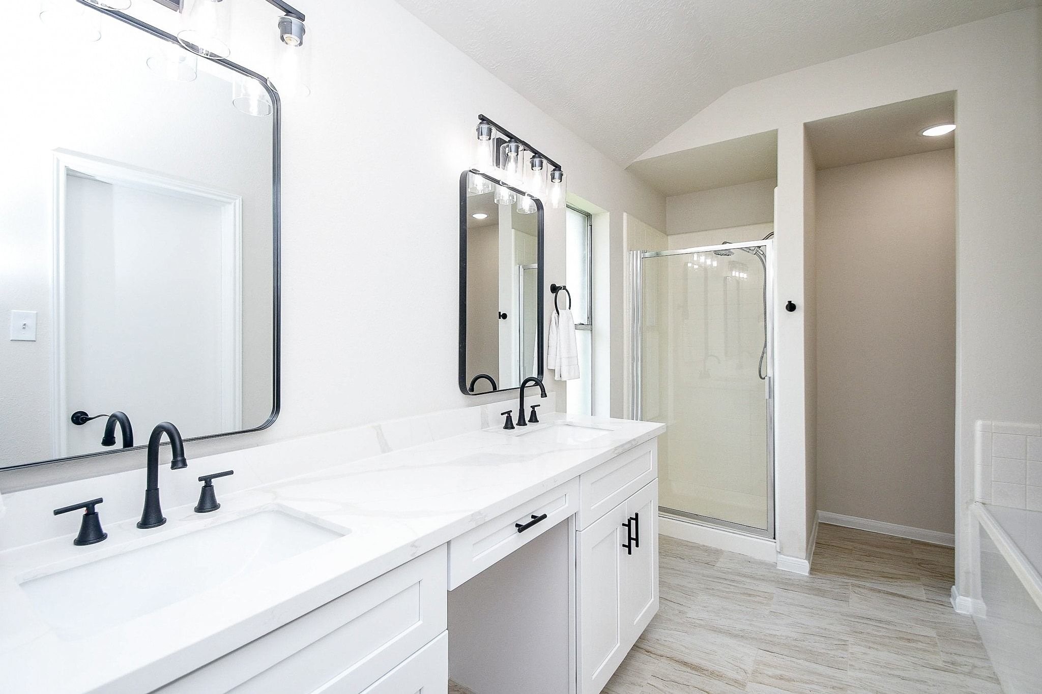 1422 Township Court Rosenberg, TX 77471 - Photo 28 of 32 a bathroom with a double vanity sink mirror and double