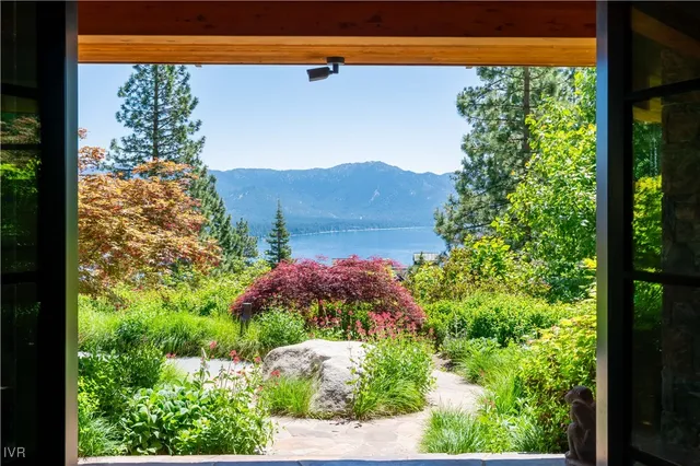 a view of an entryway