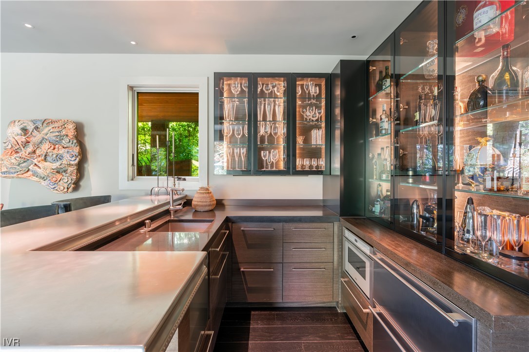 475 Tuscarora Road Crystal Bay, NV 89402 - Photo 32 of 49 Wet bar in Family room