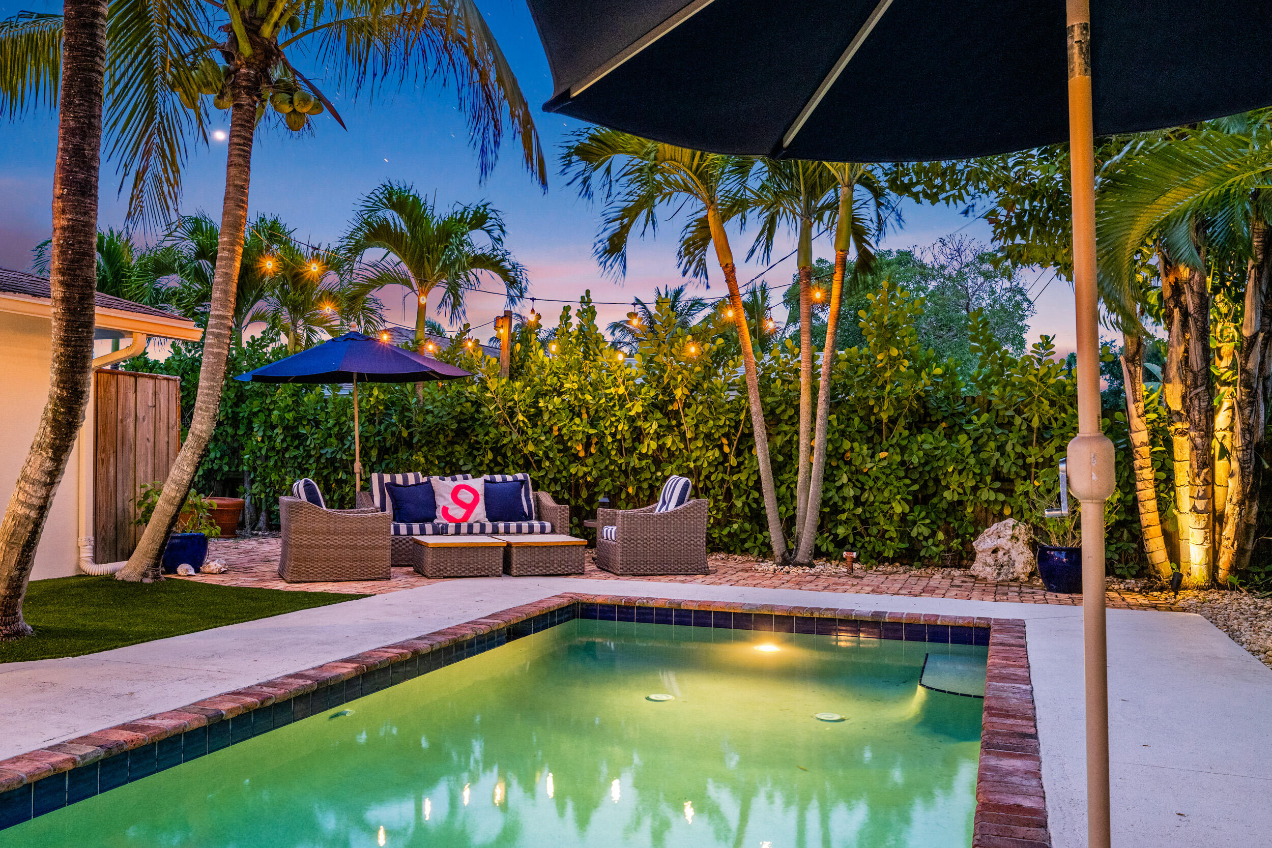 106 Windsor Road East Jupiter, FL 33469 - Photo 33 of 38 106 Windsor Road E-7