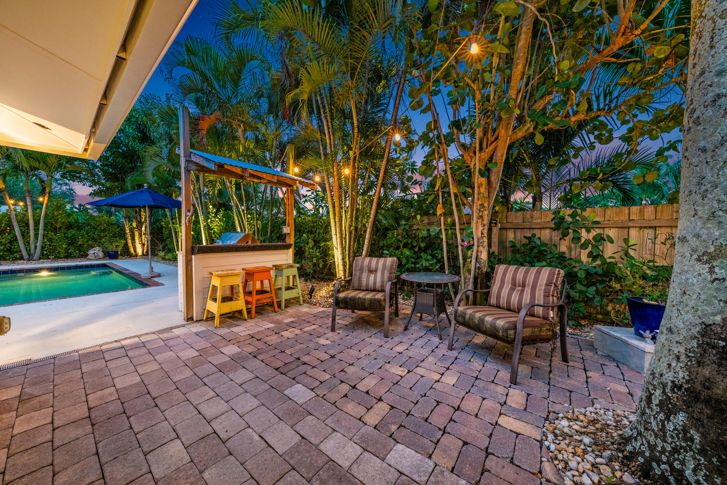 106 Windsor Road East Jupiter, FL 33469 - Photo 35 of 38 106 Windsor Road E-5