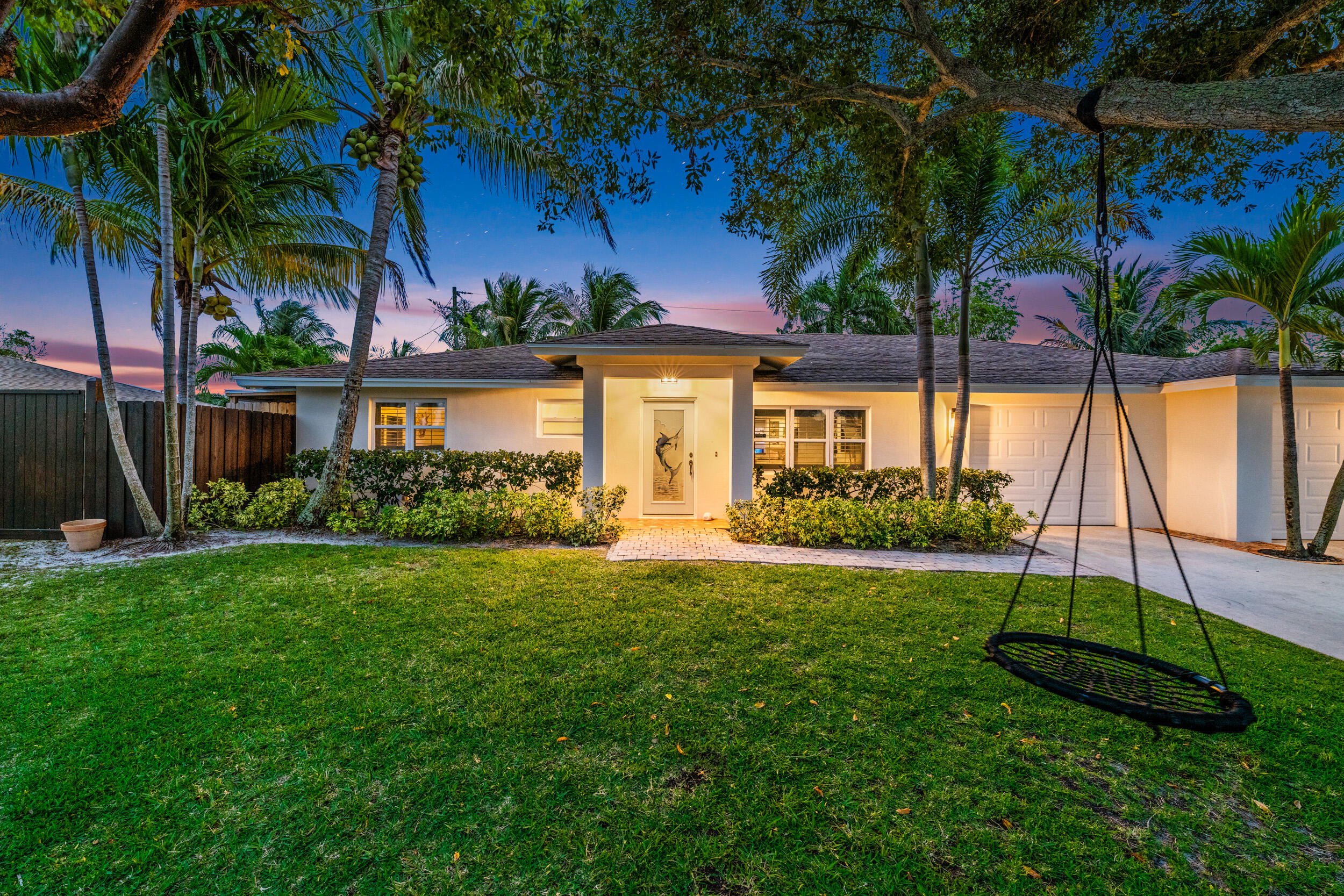 106 Windsor Road East Jupiter, FL 33469 - Photo 4 of 38 106 Windsor Road E-3