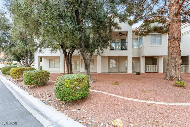 $299,888 | 7620 Rolling View Drive, Unit 101, Las Vegas, NV 89149