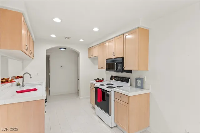 $299,888 | 7620 Rolling View Drive, Unit 101, Las Vegas, NV 89149