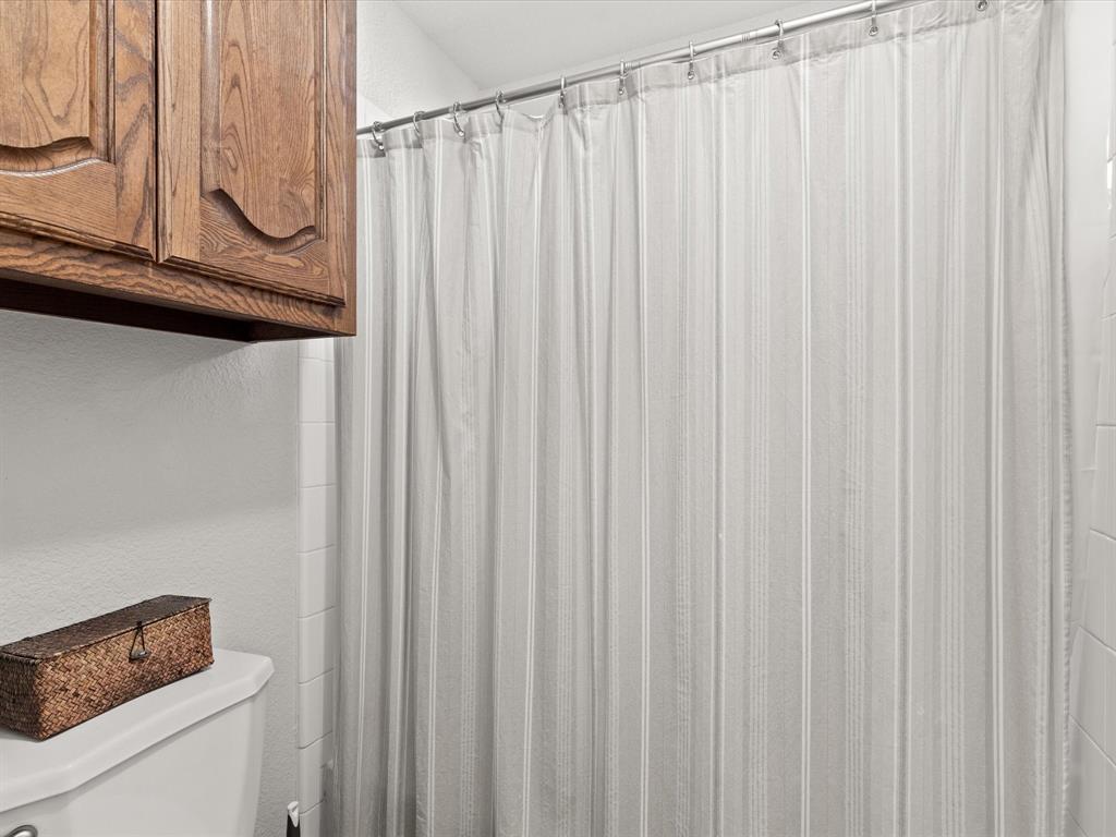 10066 Irish Ridge Forney, TX 75126 - Photo 6 of 39 Bathroom with toilet