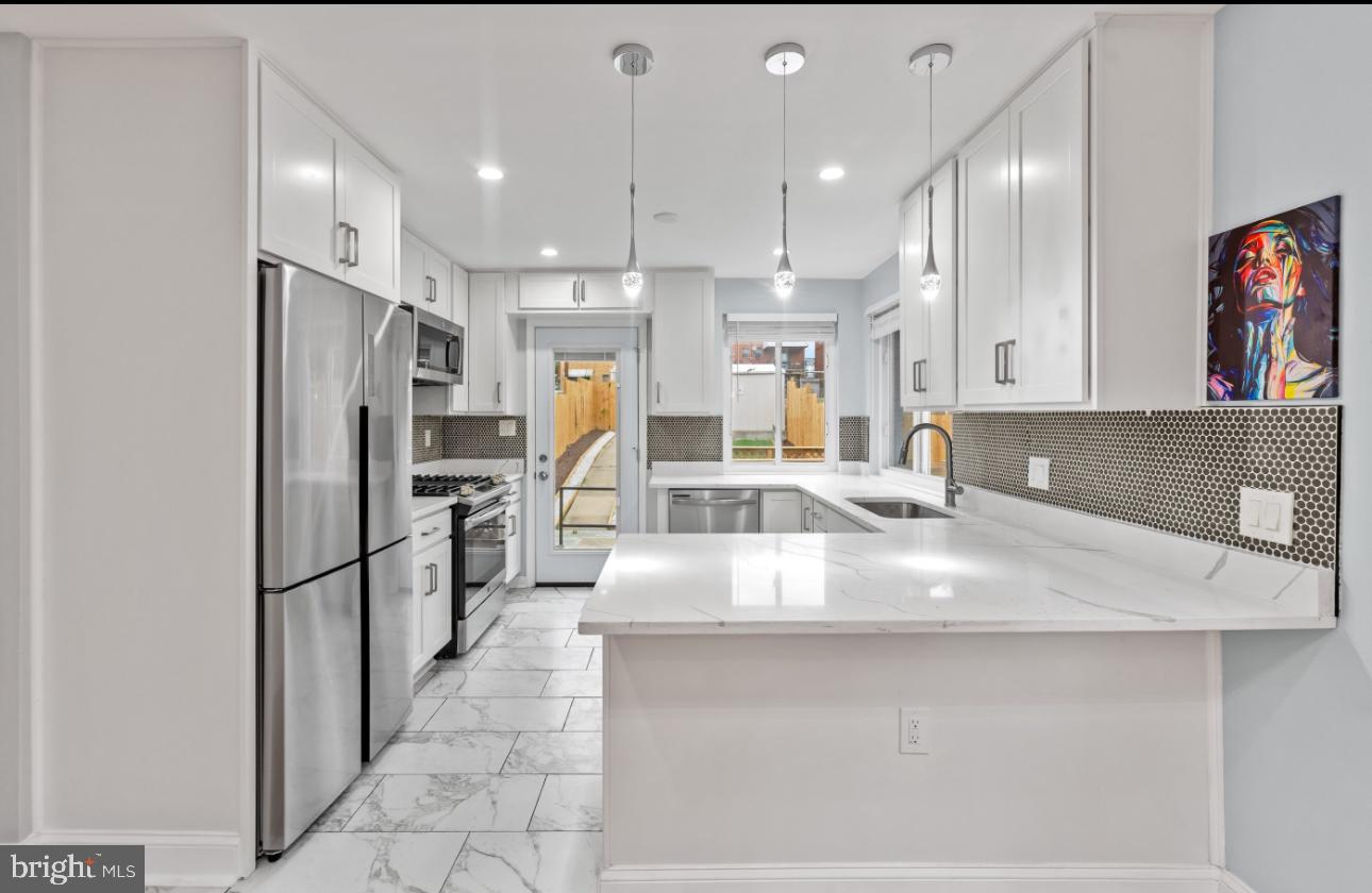 714 Hamilton Street Northeast Washington, DC 20011 - Photo 11 of 43