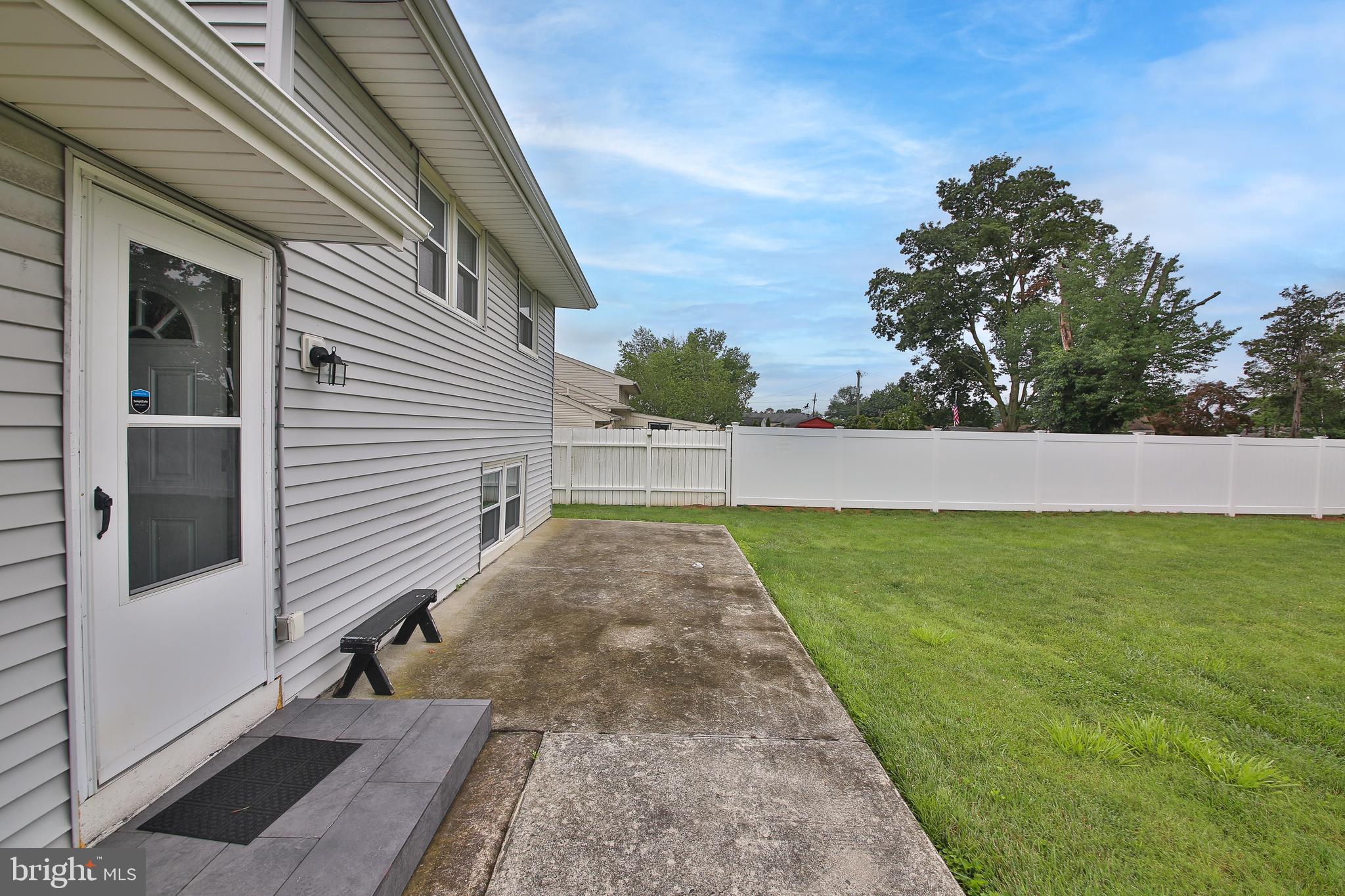 3072 Richlieu Road Bensalem, PA 19020 - Photo 21 of 24 Patio