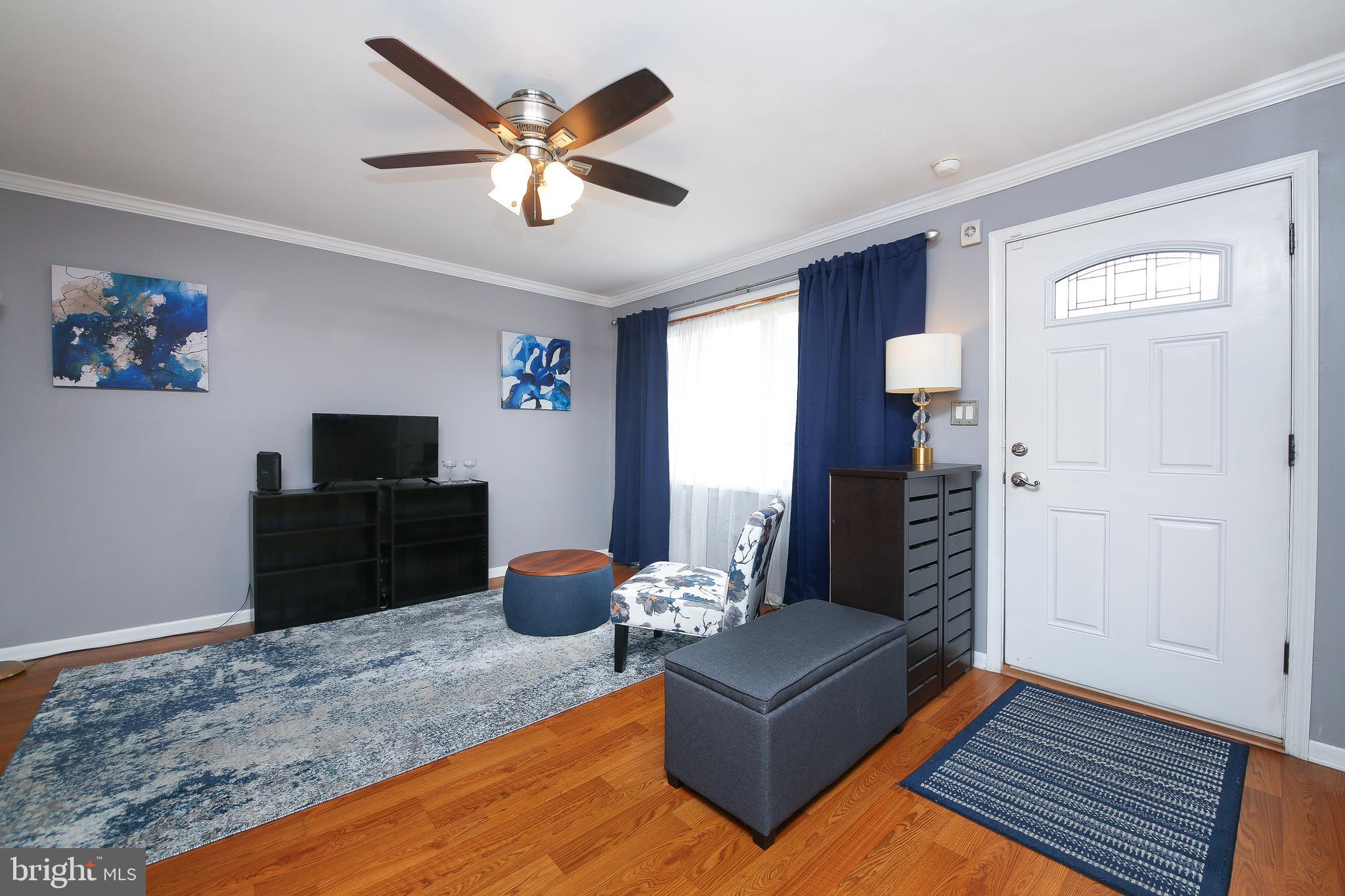 3072 Richlieu Road Bensalem, PA 19020 - Photo 4 of 24 Living room