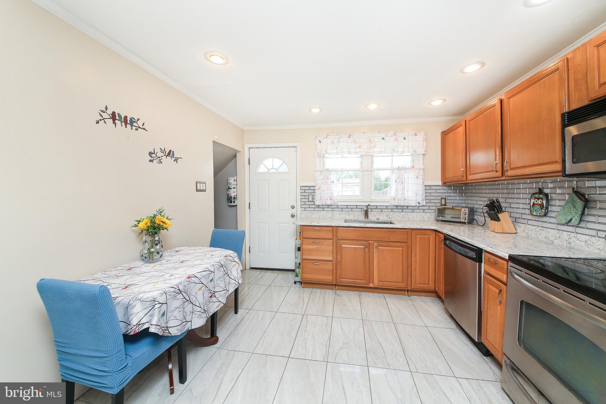 3072 Richlieu Road Bensalem, PA 19020 - Photo 7 of 24 Kitchen