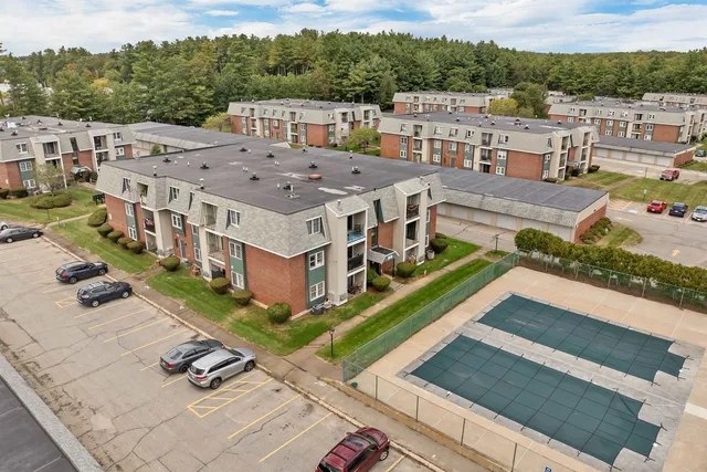 $295,000 | 3 Roedean Drive, Unit 207, Nashua, NH 03063