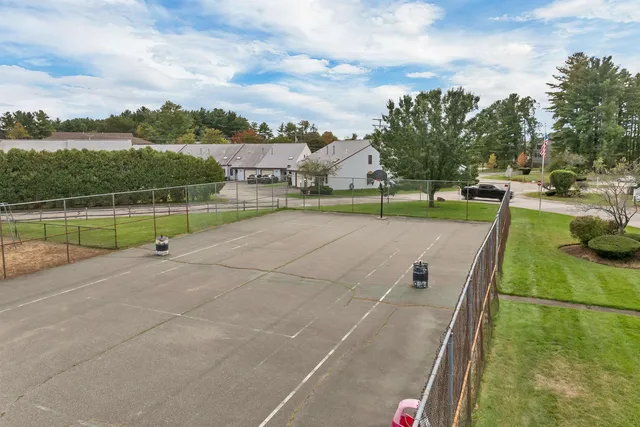 $295,000 | 3 Roedean Drive, Unit 207, Nashua, NH 03063