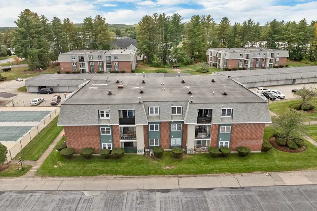 $295,000 | 3 Roedean Drive, Unit 207, Nashua, NH 03063
