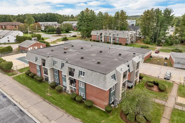 $295,000 | 3 Roedean Drive, Unit 207, Nashua, NH 03063