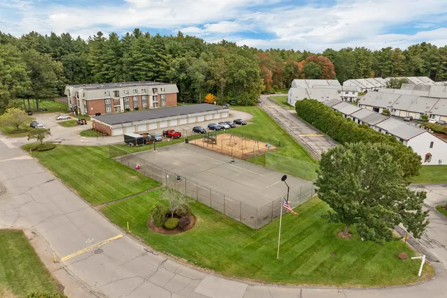 $295,000 | 3 Roedean Drive, Unit 207, Nashua, NH 03063