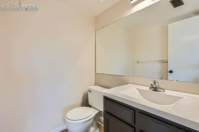 $450,000 | 7025 Nettlewood Place, Colorado Springs, CO 80918