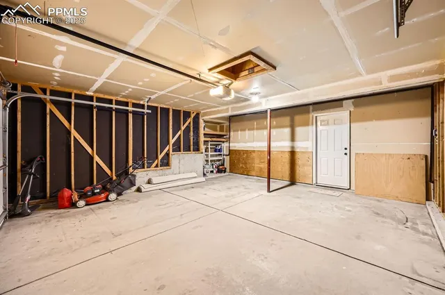 $450,000 | 7025 Nettlewood Place, Colorado Springs, CO 80918