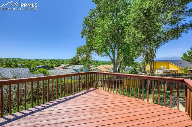 $450,000 | 7025 Nettlewood Place, Colorado Springs, CO 80918