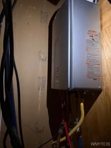 $39,900 | 15 Lobue Lane, Cheektowaga, NY 14225