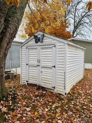 $39,900 | 15 Lobue Lane, Cheektowaga, NY 14225