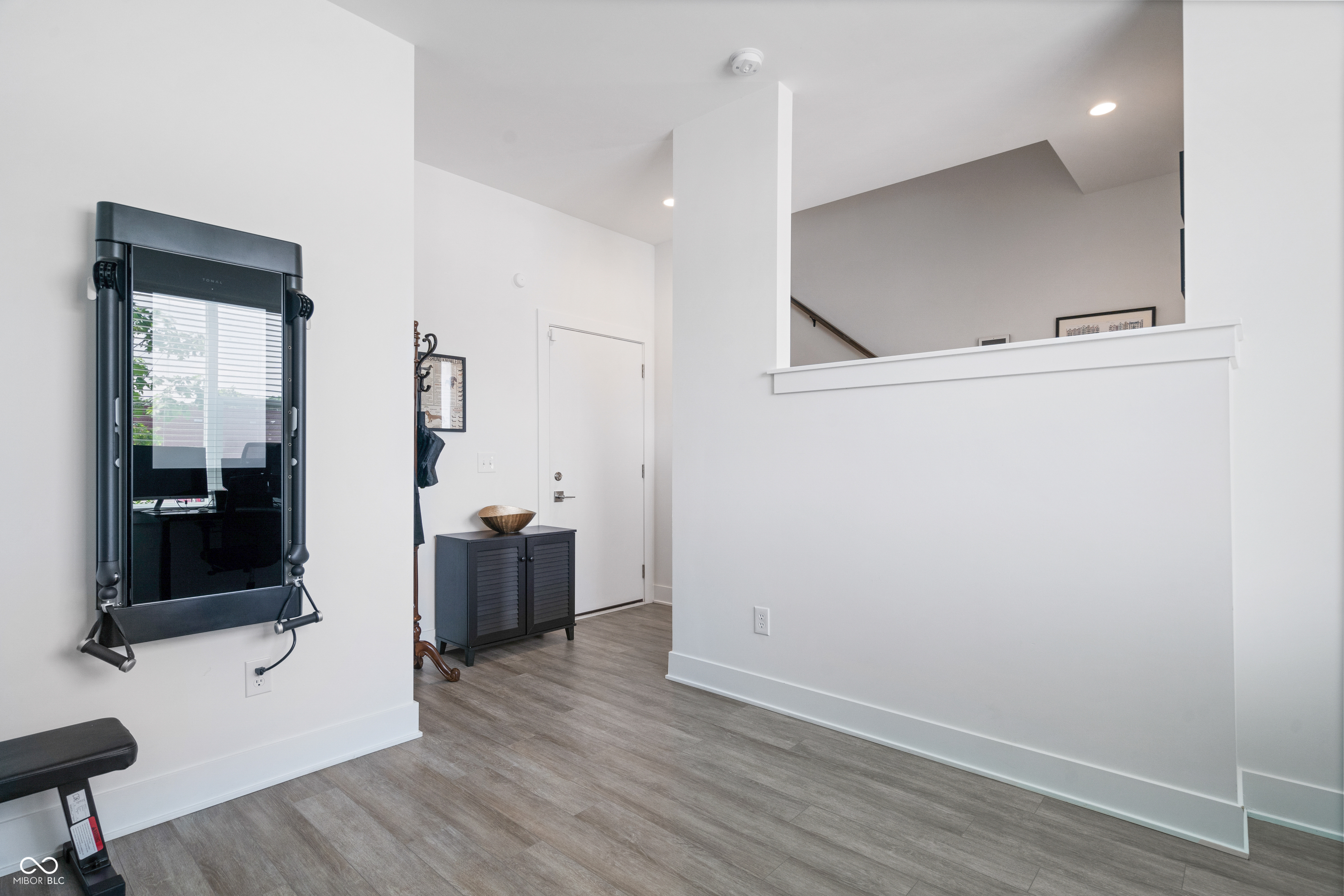 1012 Sterling Street Indianapolis, IN 46201 - Photo 4 of 35