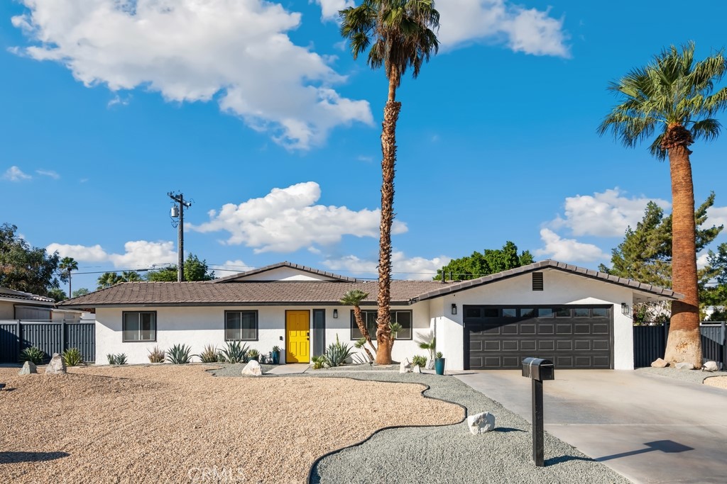 1980 East Rochelle Road Palm Springs, CA 92262 - Photo 47 of 60