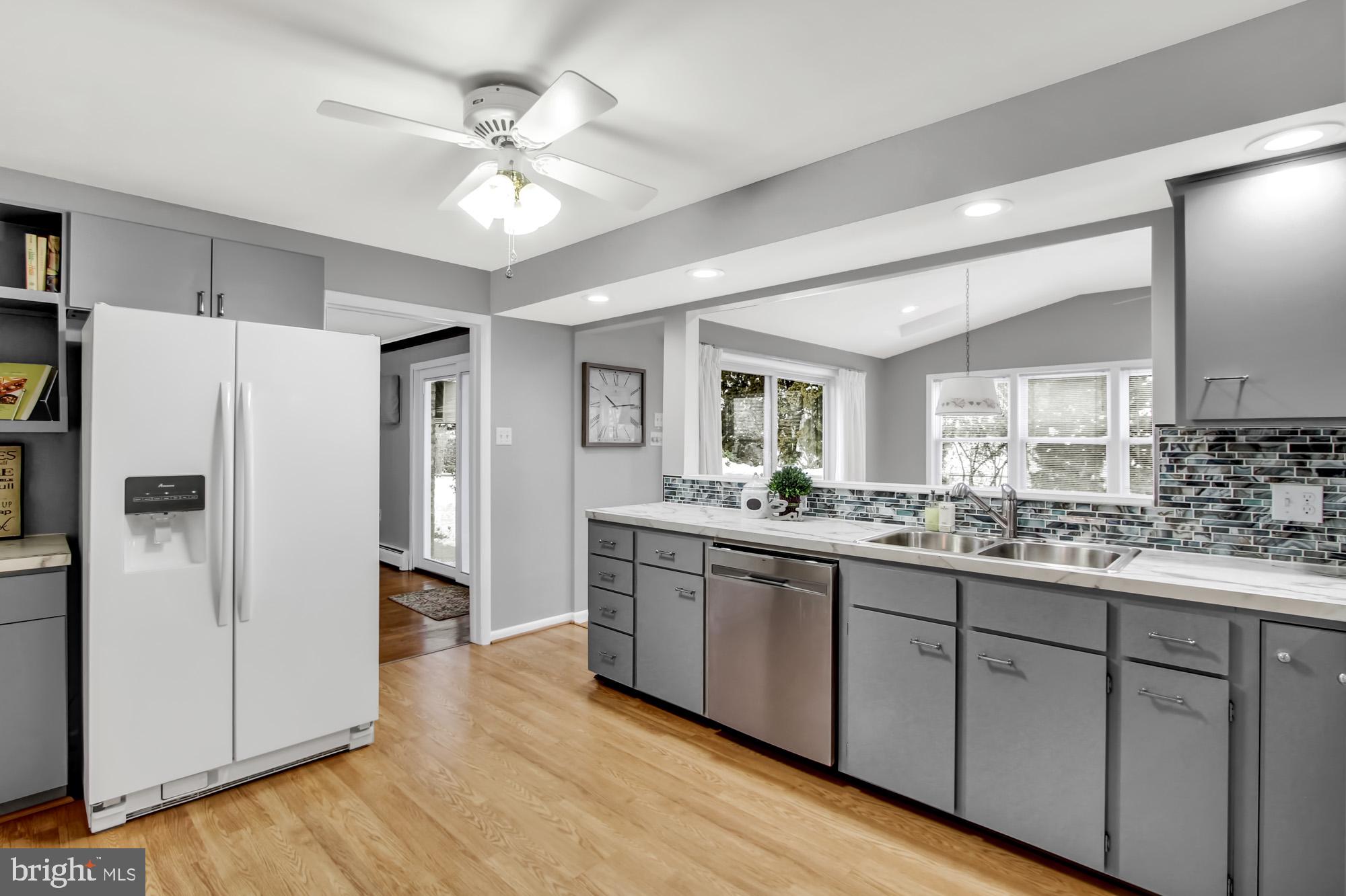 1201 Valley View Road York, PA 17403 - Photo 4 of 34 Gallery Image 4