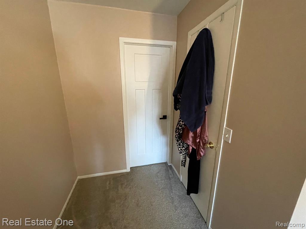 5479 Canonsburg Road Grand Blanc, MI 48439 - Photo 13 of 23