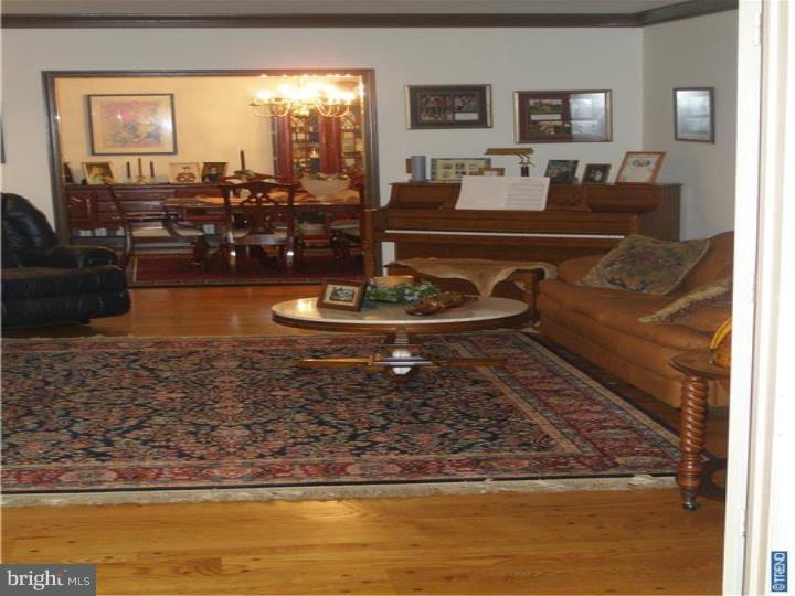1138 Country Club Road West Chester, PA 19382 - Photo 8 of 19 Living Room