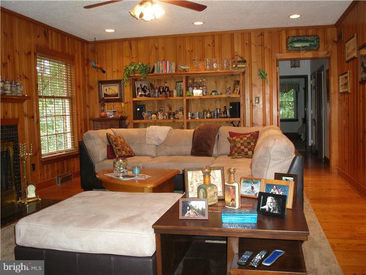 1138 Country Club Road West Chester, PA 19382 - Photo 10 of 19 Family Room