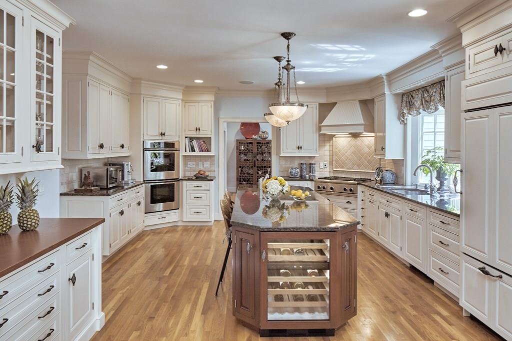 5 Cobblestone Circle Wayland, MA 01778 - Photo 5 of 24 Gallery Image 5
