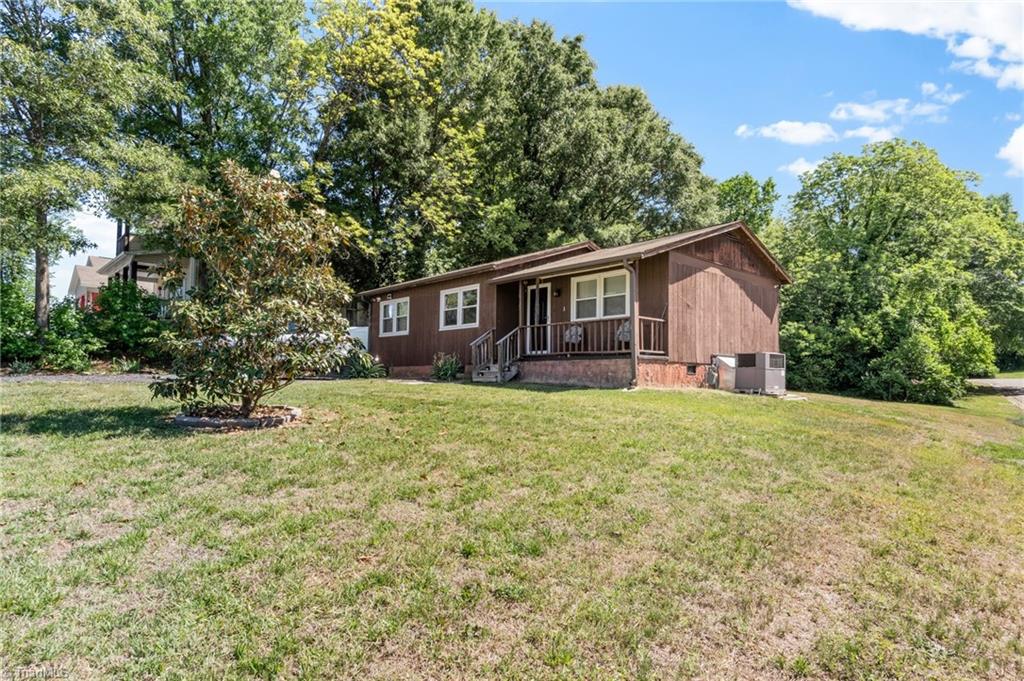 819 Mobile Street High Point, NC 27260 - Photo 3 of 21