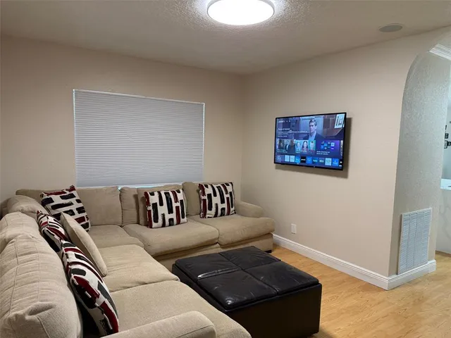 $1,295,000 | 3290 Southwest 131st Terrace, Davie, FL 33330