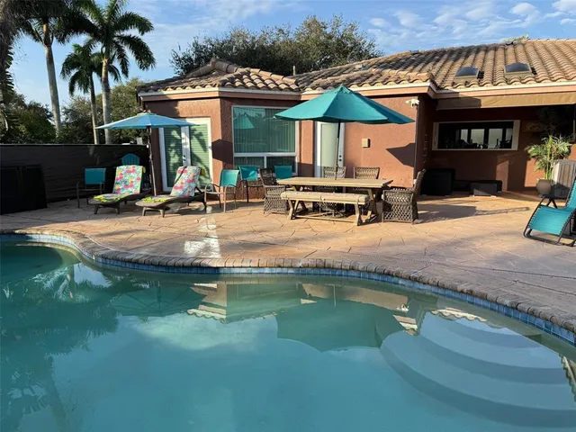 $1,295,000 | 3290 Southwest 131st Terrace, Davie, FL 33330