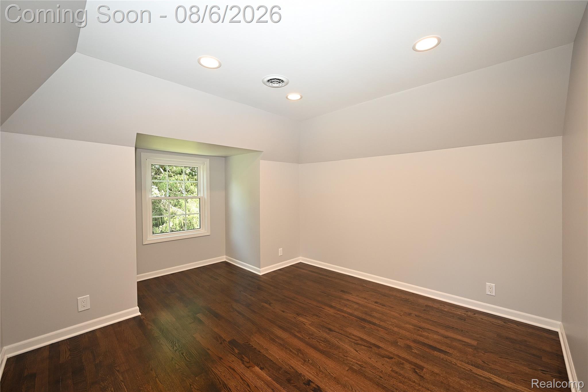 610 Half Moon Road Bloomfield Hills, MI 48301 - Photo 31 of 47 610 HalfMoon Rd_30.JPG